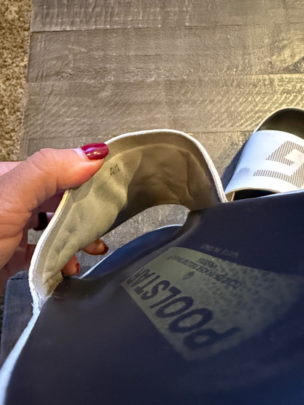 Golden Goose slides 41 - Picture 7 of 13